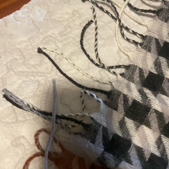 Nordstrom Rack Scarf - Picture 3 of 5